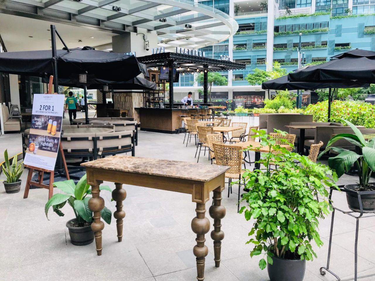 One Uptown Residence Bgc Pateros エクステリア 写真